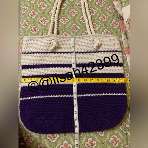 Crocheted Tote Bag - Picture 5 of 5